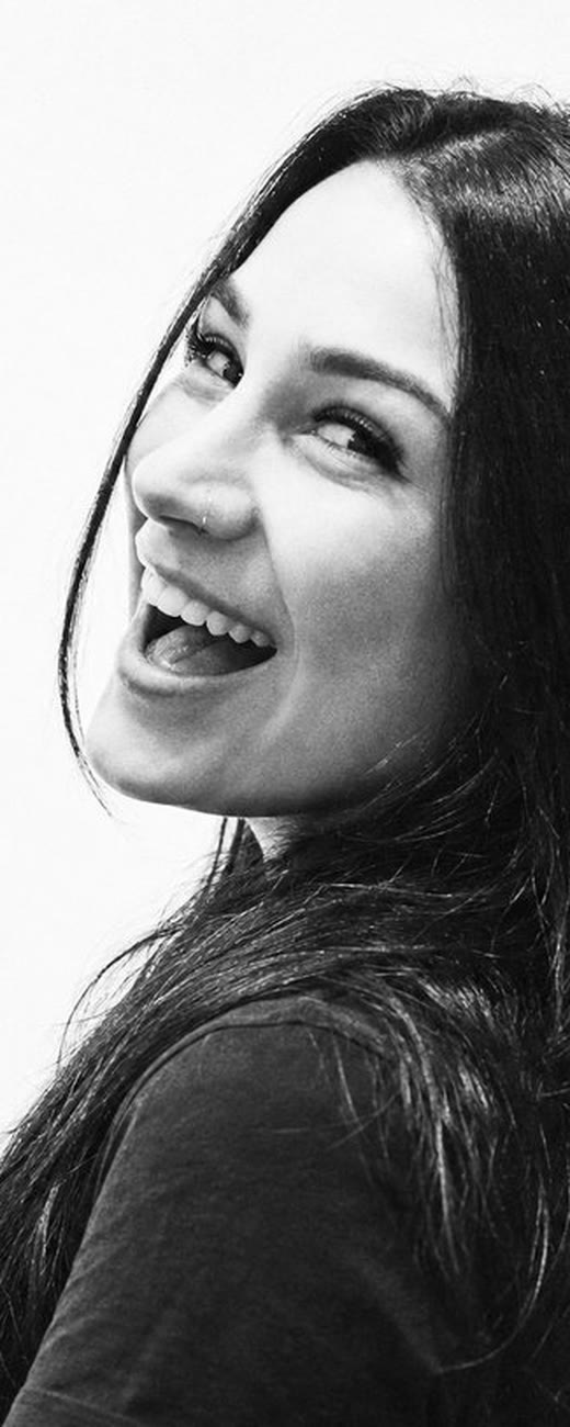 Retrato de Camila Toninatto, head de comunicação